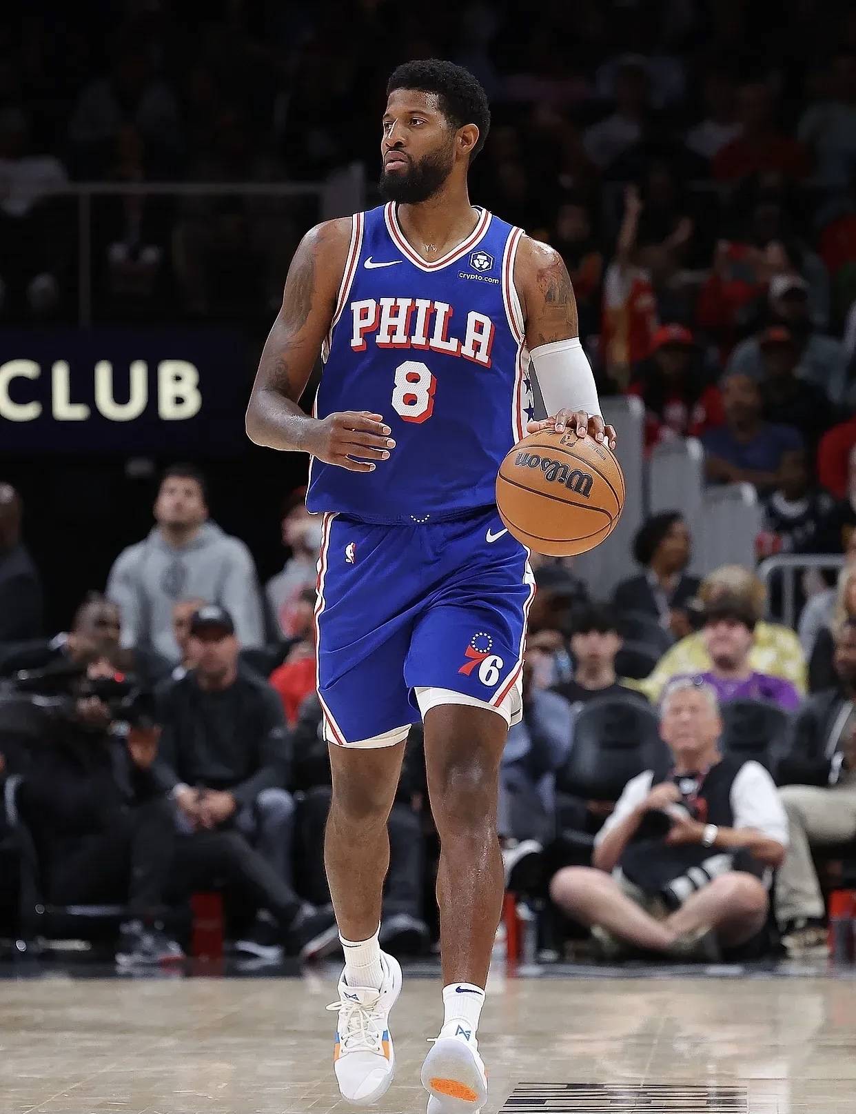 鹈鹕队小将获好评，被视为球队未来核心的简单介绍