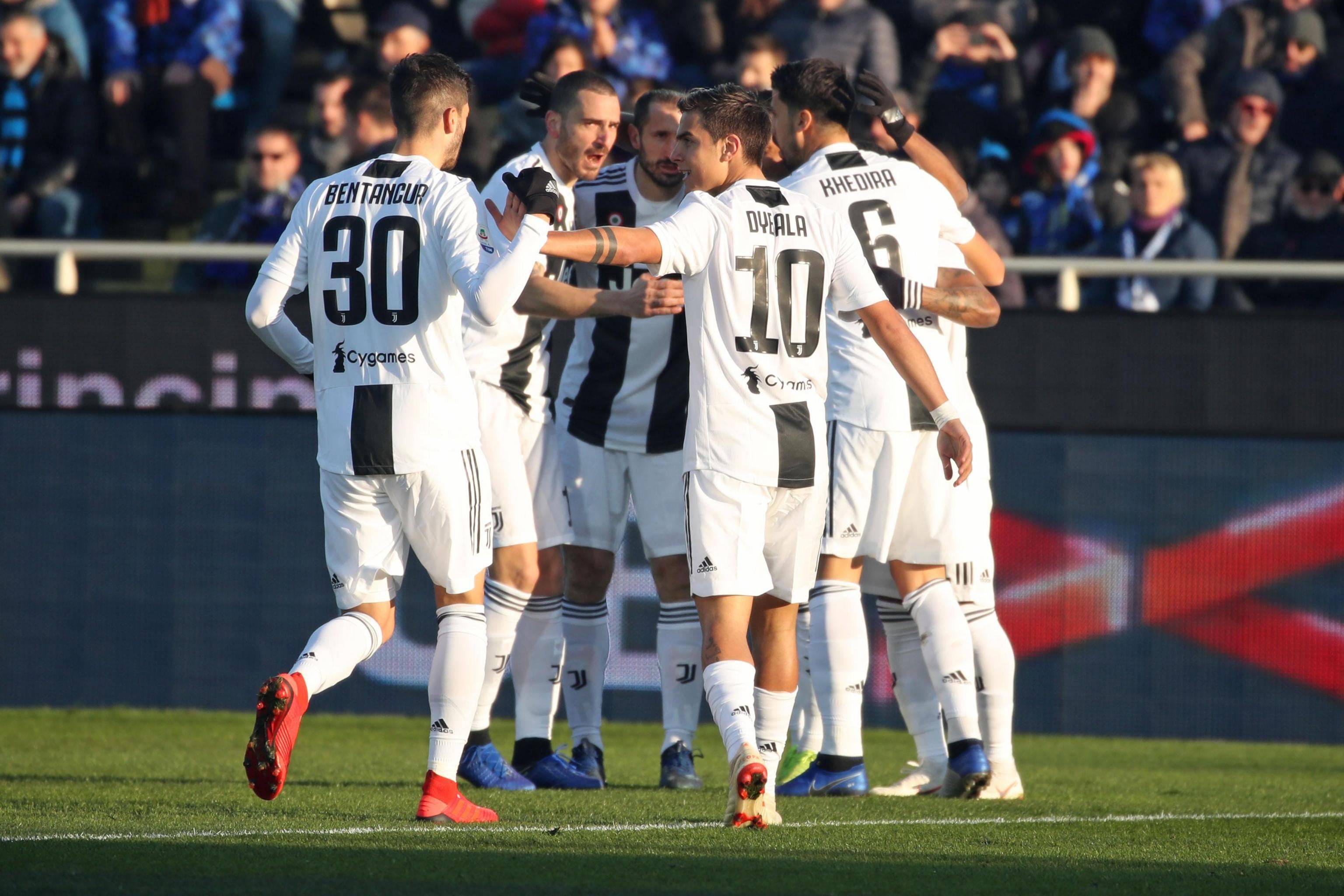 尤文图斯客场惨败,出局危机愈发严峻 尤文图斯客场惨败,出局危机愈发严峻