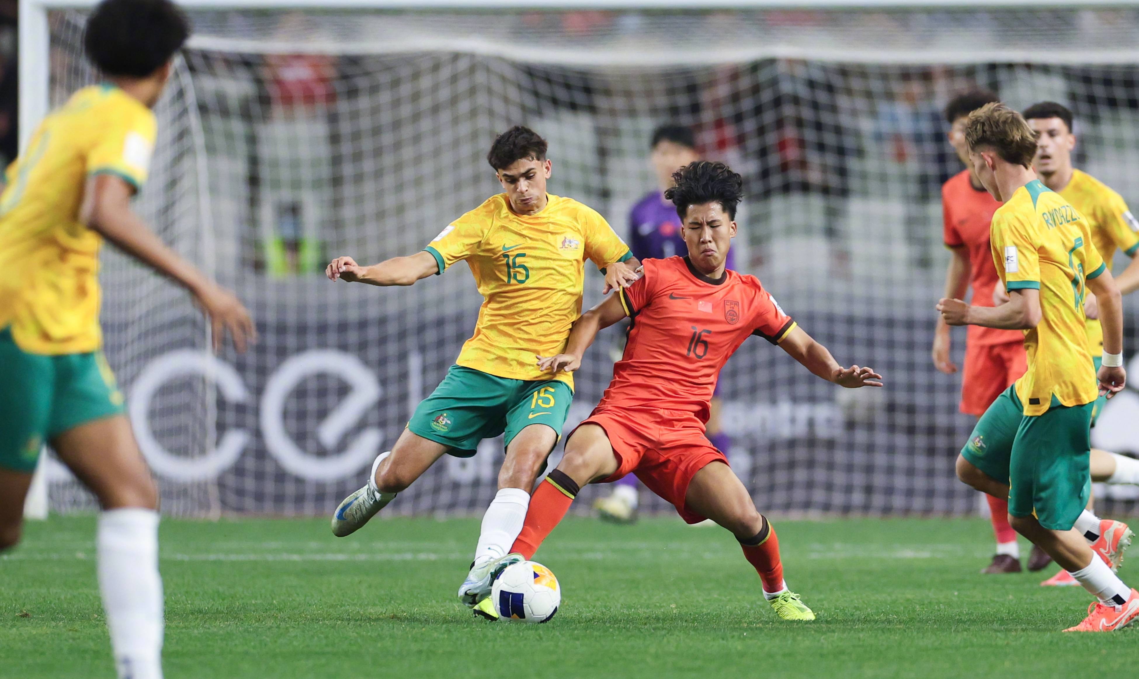 精湛技艺:亚洲球队在赛场上的华丽表演 精湛技艺:亚洲球队在赛场上的华丽表演