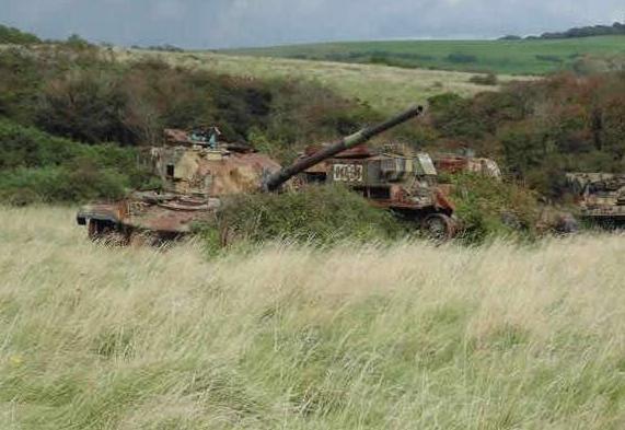 比赛中出现激烈厮杀,两队互有来回 比赛中出现激烈厮杀,两队互有来回