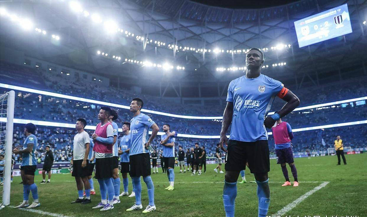 大连一方战绩不佳,球队或面临调整 大连一方战绩不佳,球队或面临调整