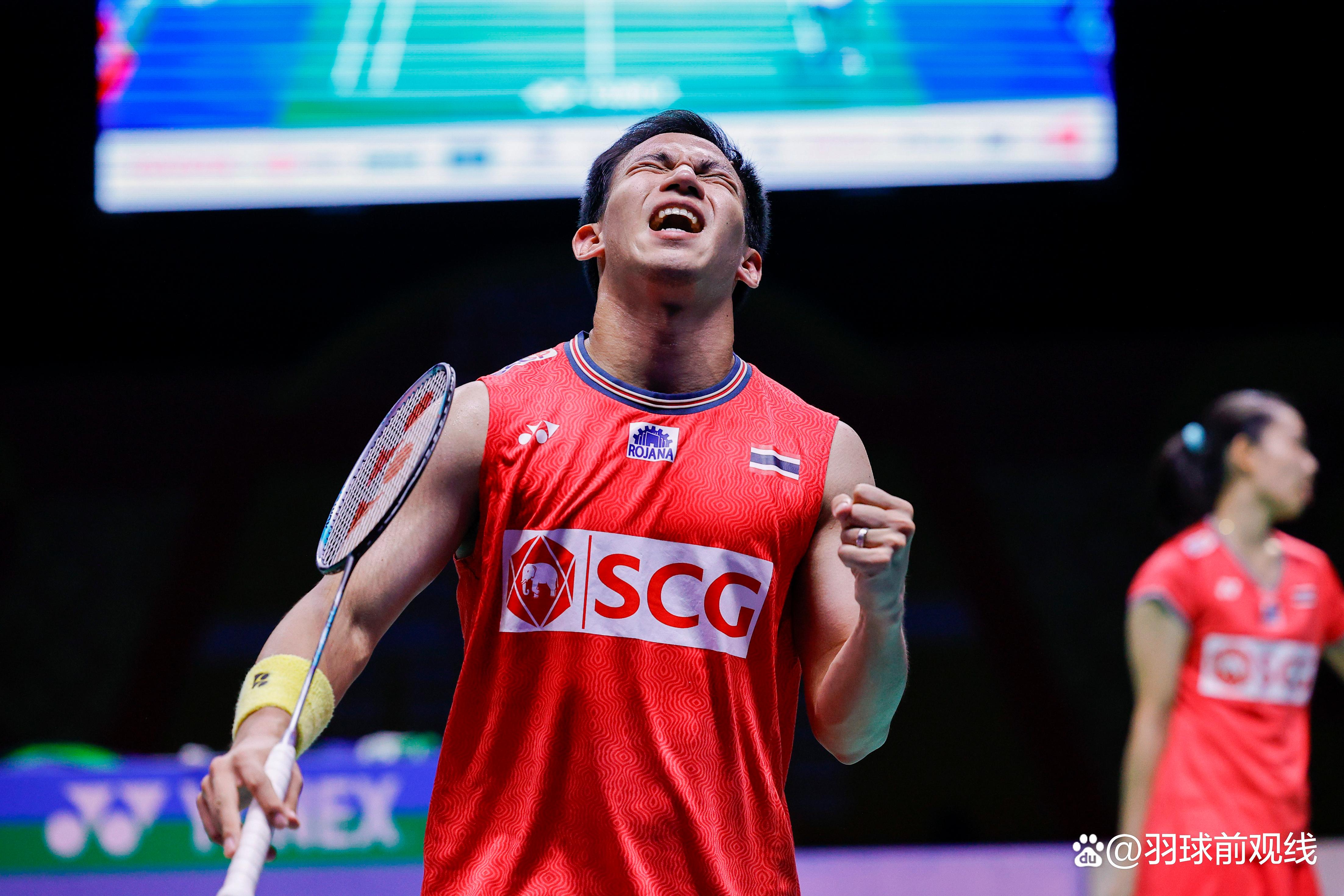 泰国羽毛球选手灵活身姿,夺得冠军 泰国羽毛球选手灵活身姿,夺得冠军