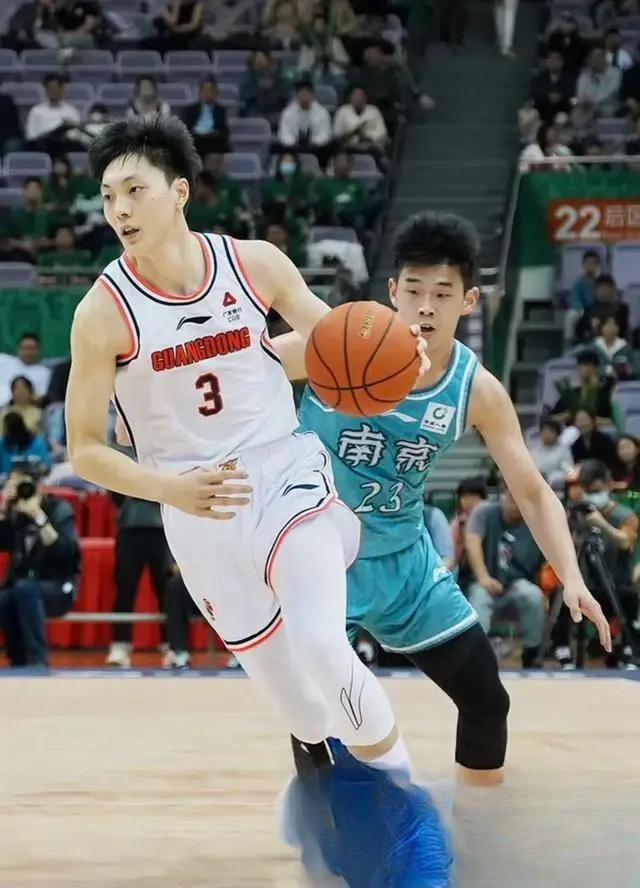 包含广东华南虎主帅谈战术调整,全队备战状态火热的词条 包含广东华南虎主帅谈战术调整,全队备战状态火热的词条