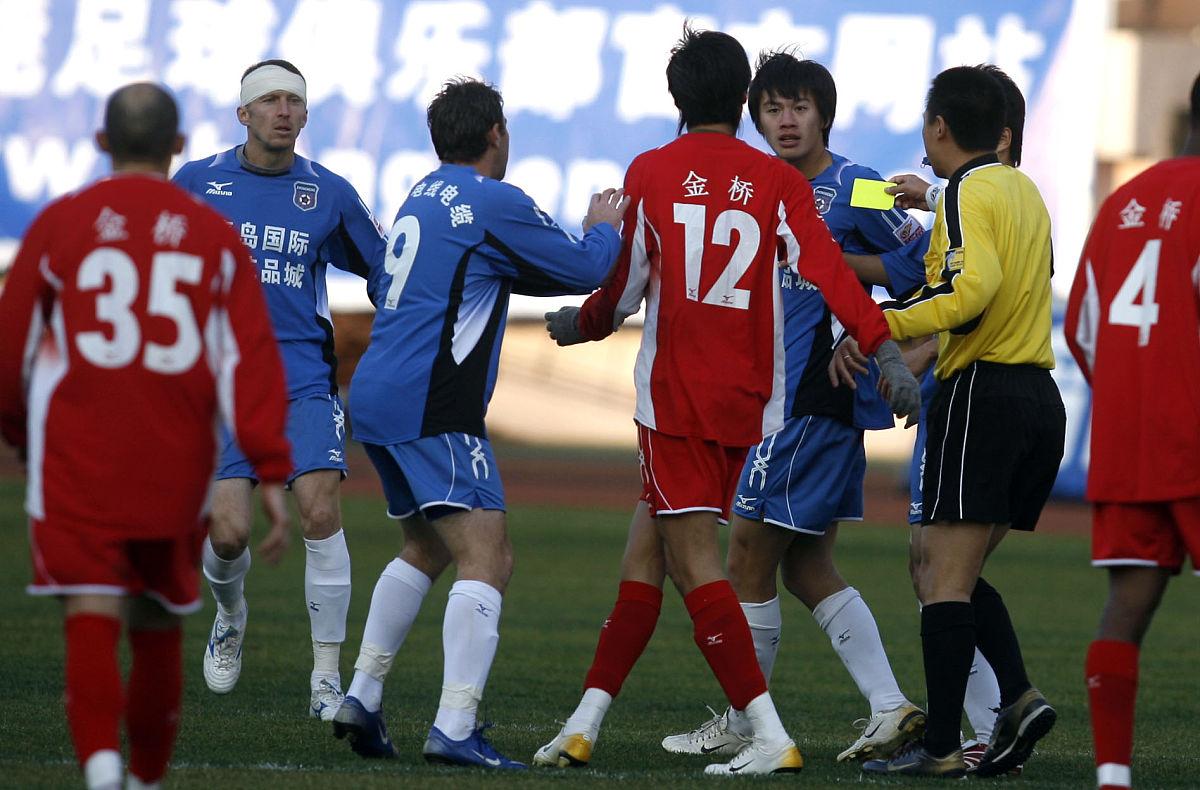 球队状态火爆,士气高涨冲刺争夺头名的简单介绍 球队状态火爆,士气高涨冲刺争夺头名的简单介绍