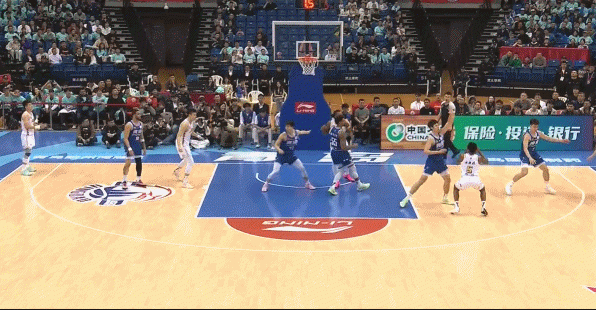 失误连连造成失利球队不容乐观