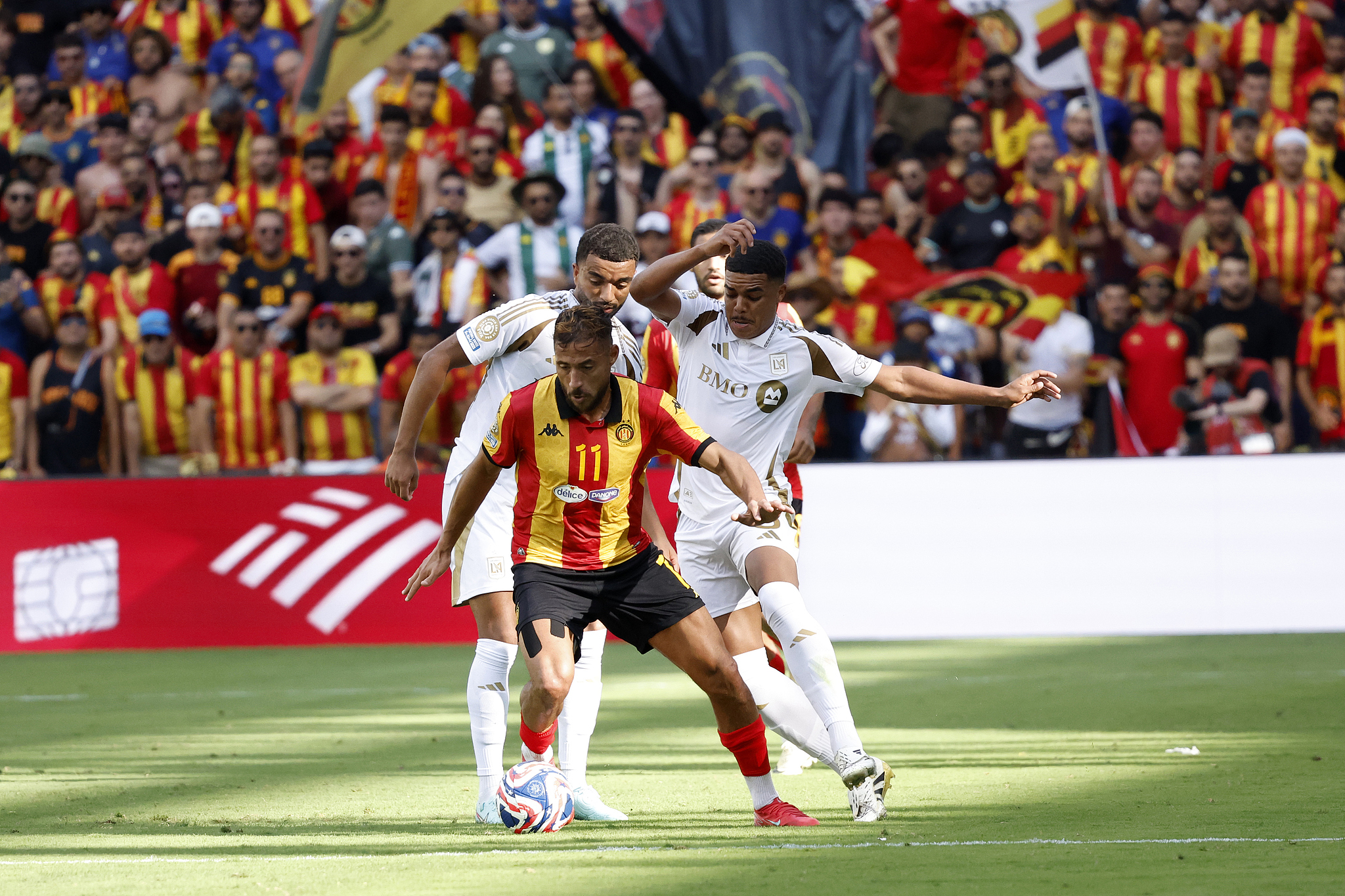 洛杉矶FC全队碾压对手，豪取五连胜