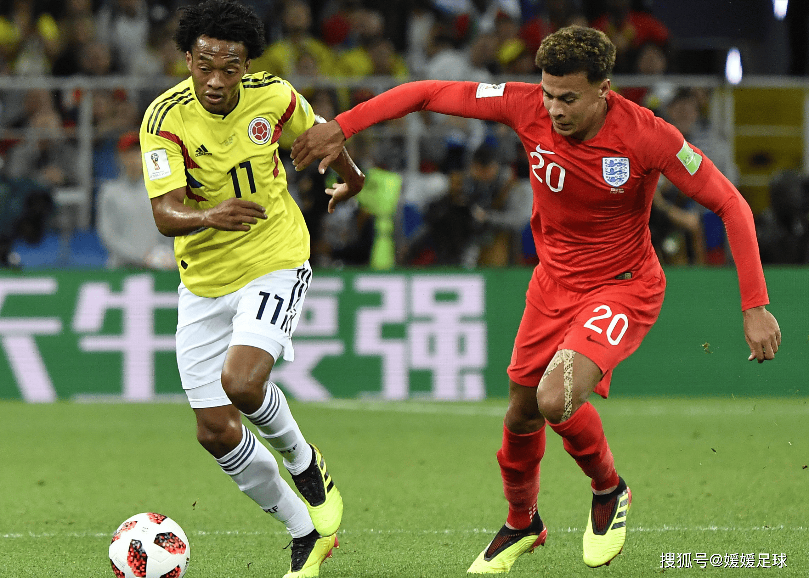 足球领域比赛精彩纷呈，火爆场面持续