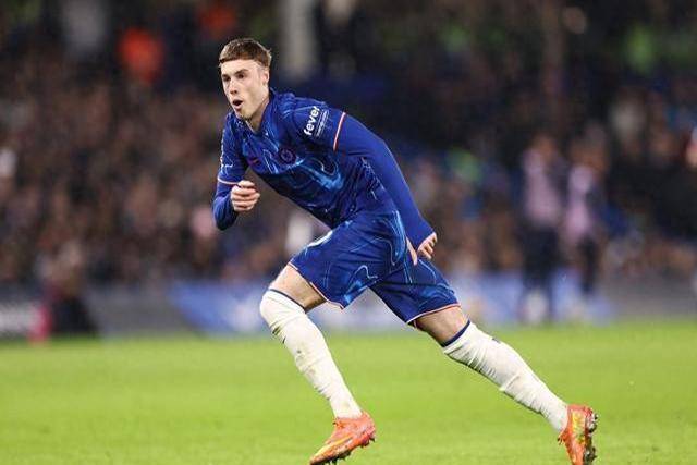 伯恩茅斯主场失利，保级形势堪忧的简单介绍